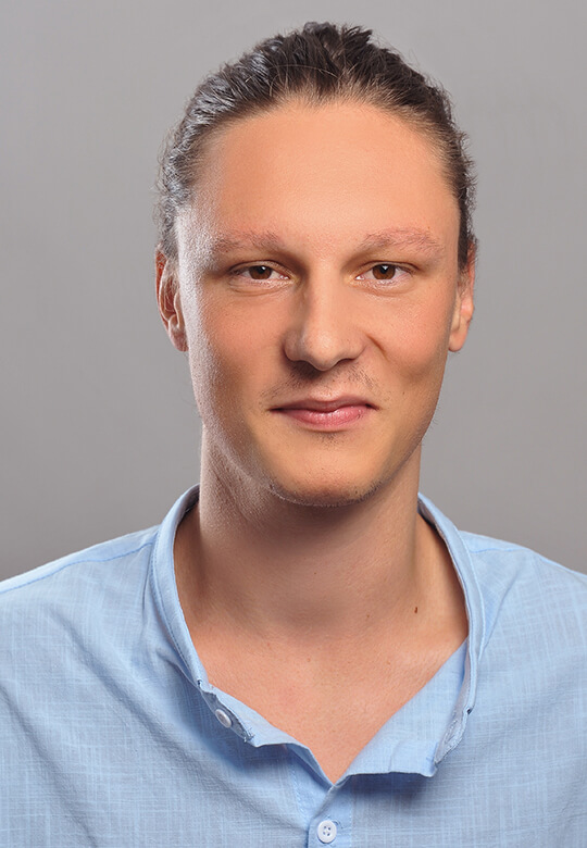 Lorenz Harzer Lorenz Harzer